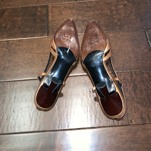 Pointed Stuart weitzman heel - Picture 4 of 7